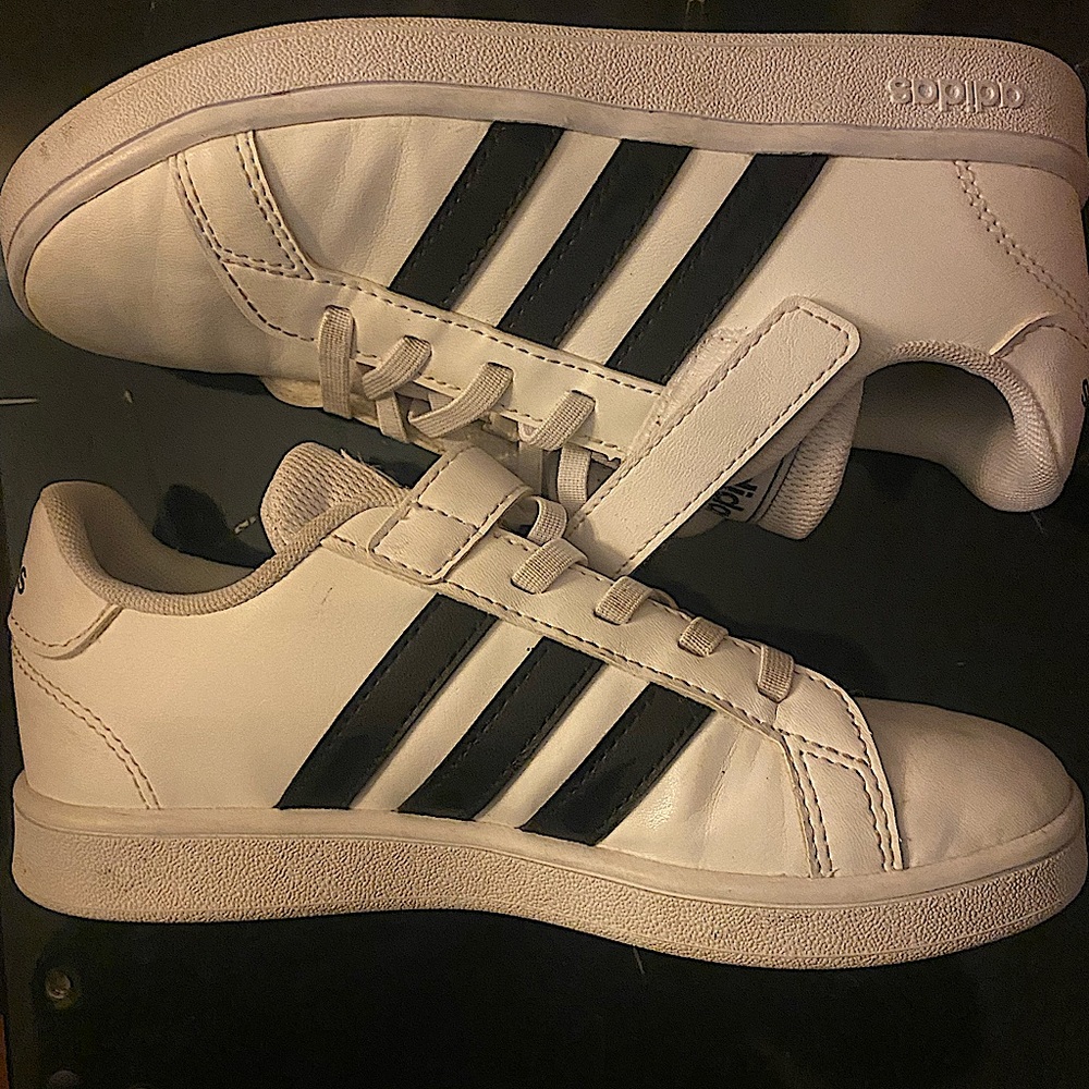 Adidas Kids’ Grand Court Shoes Size 2-1/2